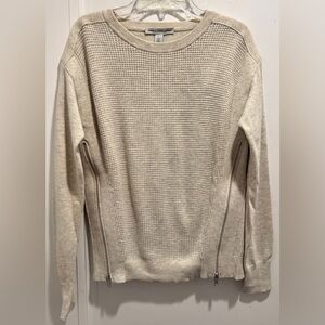 Cotton by August Cashmere Oatmeal Sweater. 2 Front zippers. Size S. A+ Condition
